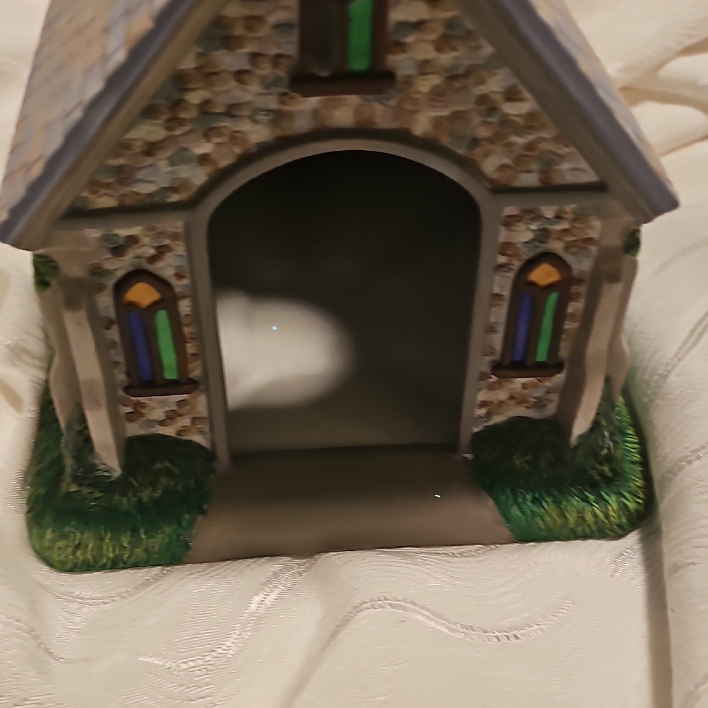 PartyLite Olde World Church Tealight Village House - Picture 6 of 13